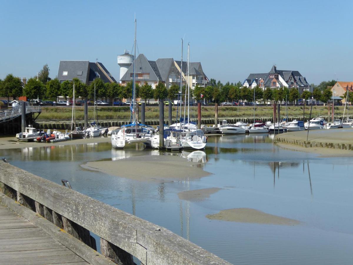 Chambres D'Hotes Les 4 Vents Yzengremer Esterno foto